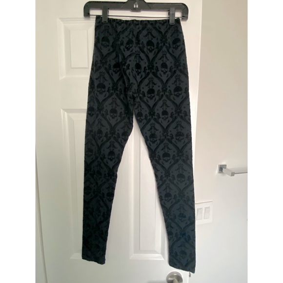 ZARA skull velvet leggings - Picture 2 of 4